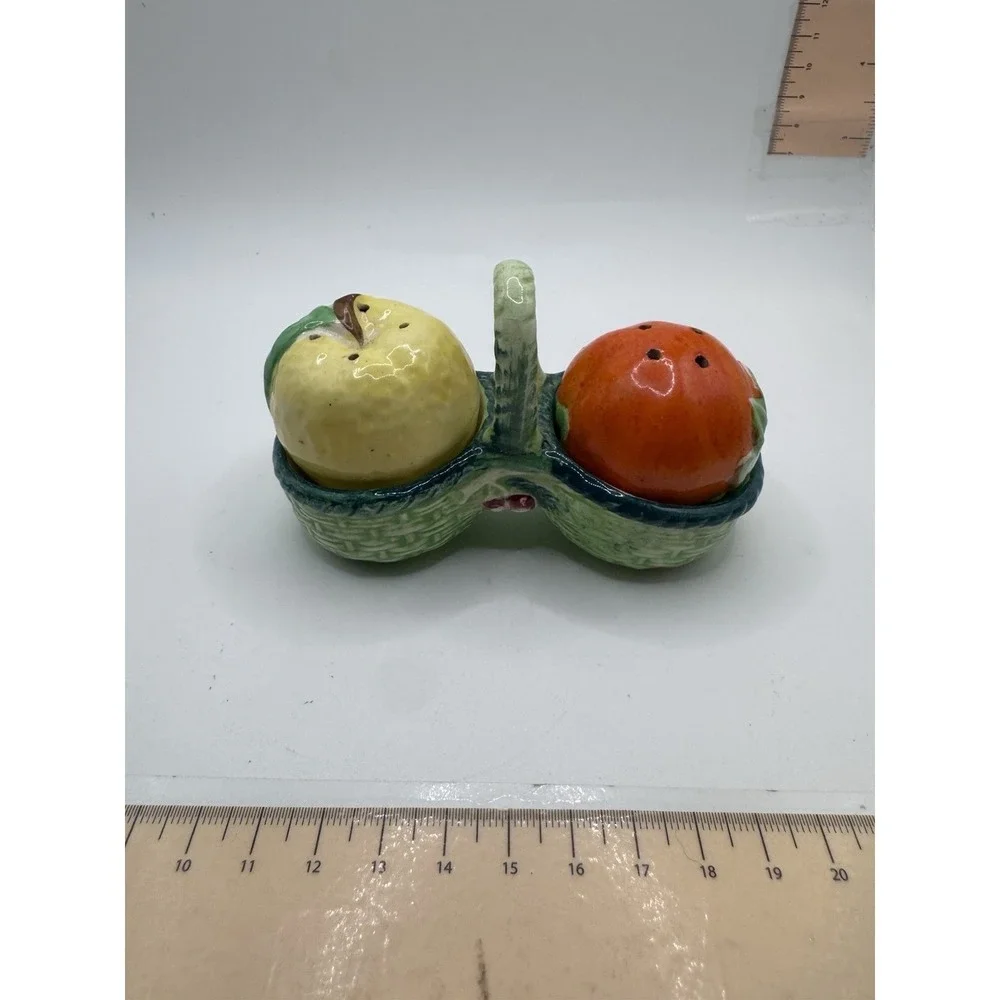 Vintage Salt & Pepper Shakers Occupied Japan Orange & Apple In A‎ Basket 3 Piece